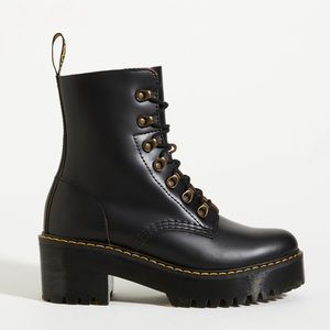 Dr. Marten, Leona Boots
